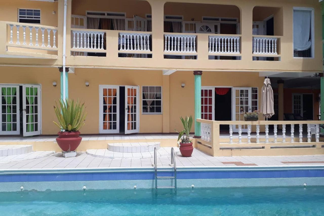 Bay Heights B&B Gros Islet Eksteriør billede